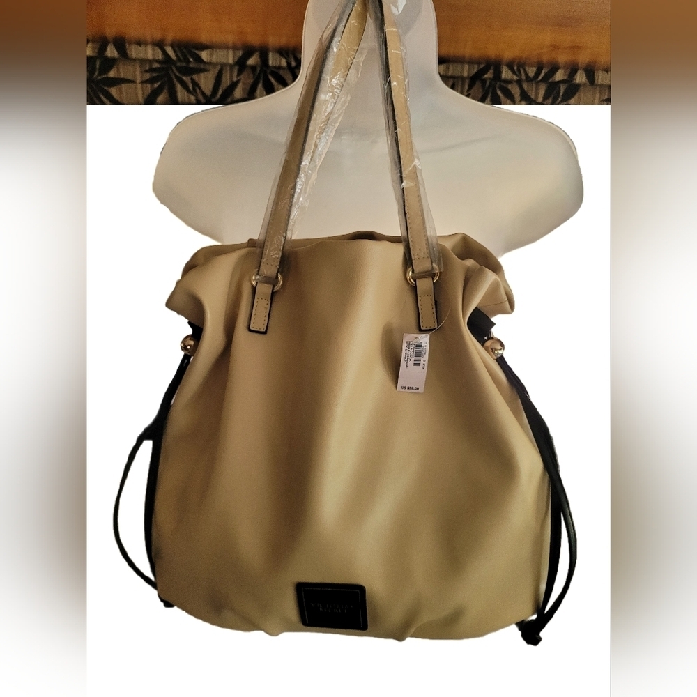 Victorias‎ Secret Women's NWT Camel Hobo Bag